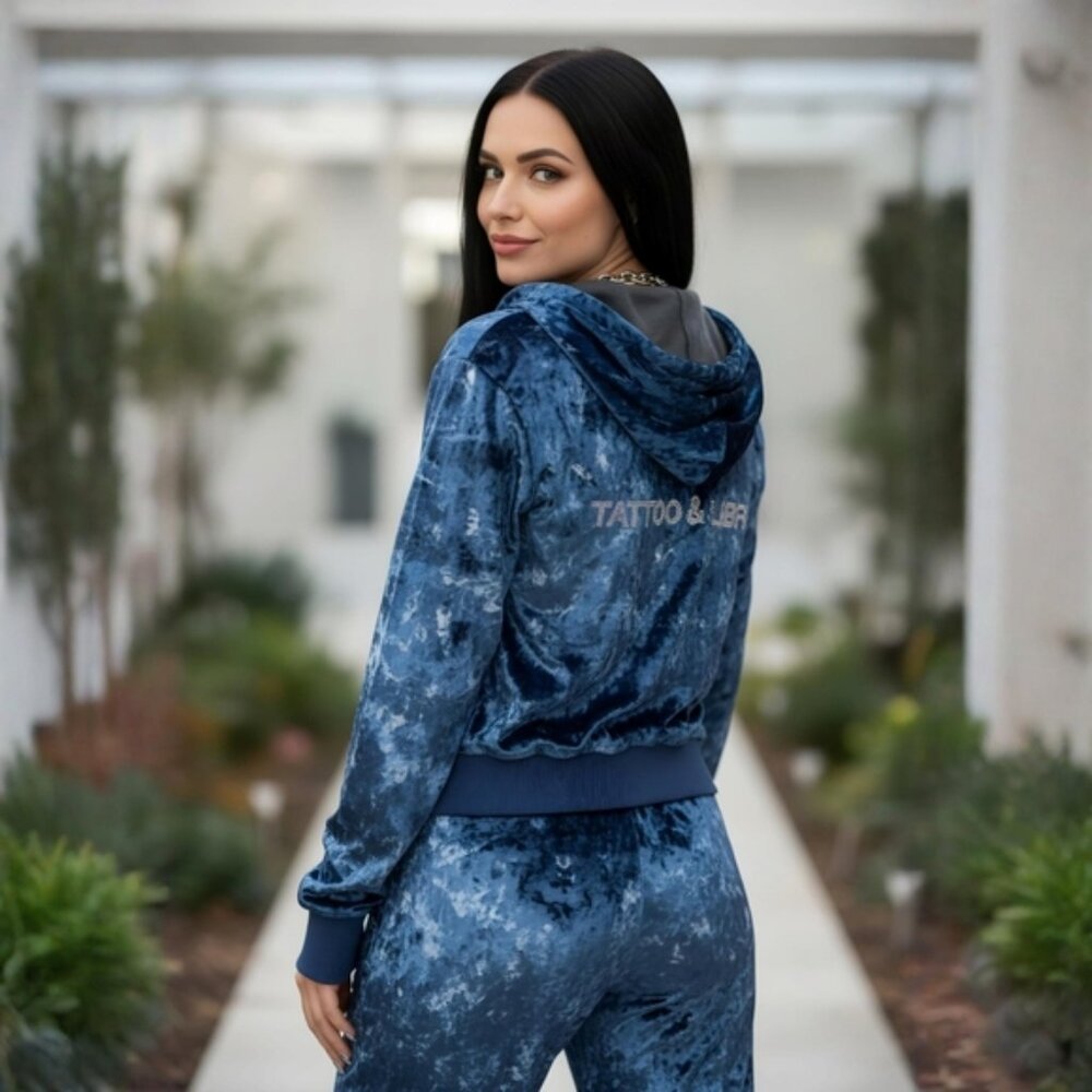 Horoscopez ✦ Blue Velour Libra Zip Hoodie ✦ Zodiac Graphic Cozy Streetwear M NWT